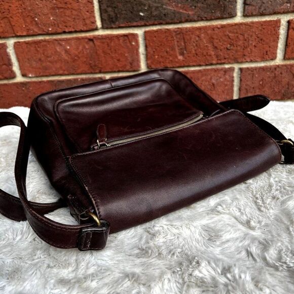 Vintage Fossil Brown Leather Crossbody Bag 75082 - Picture 4 of 10